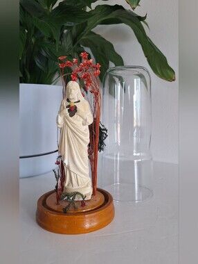 Plaster statuette of the Sacred Heart of Jesus